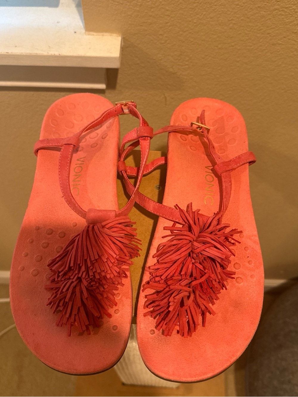 Vionic Coral Fringe T-Strap Sandals